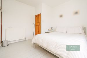 Photo 25- click for photo gallery